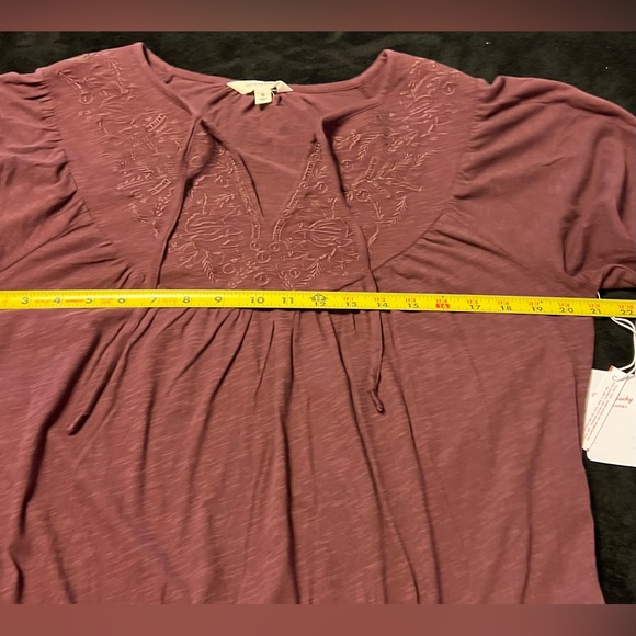 🆕 Lucky Brand Burgundy Embroidered Long Sleeve Crop Top Women’s Med NWT - Picture 7 of 8
